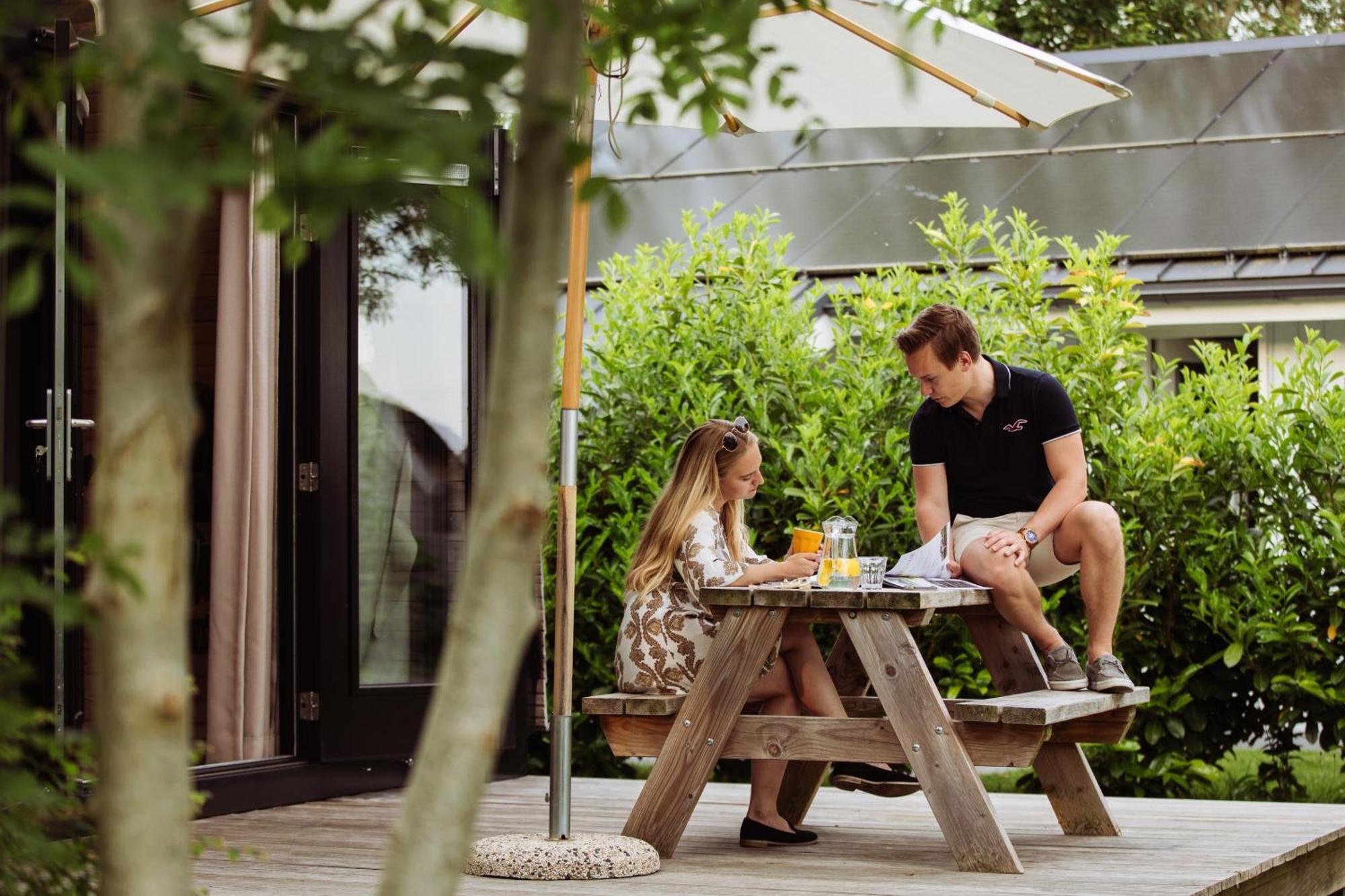Pod Huisje Met Hottub Dokkum Ngoại thất bức ảnh